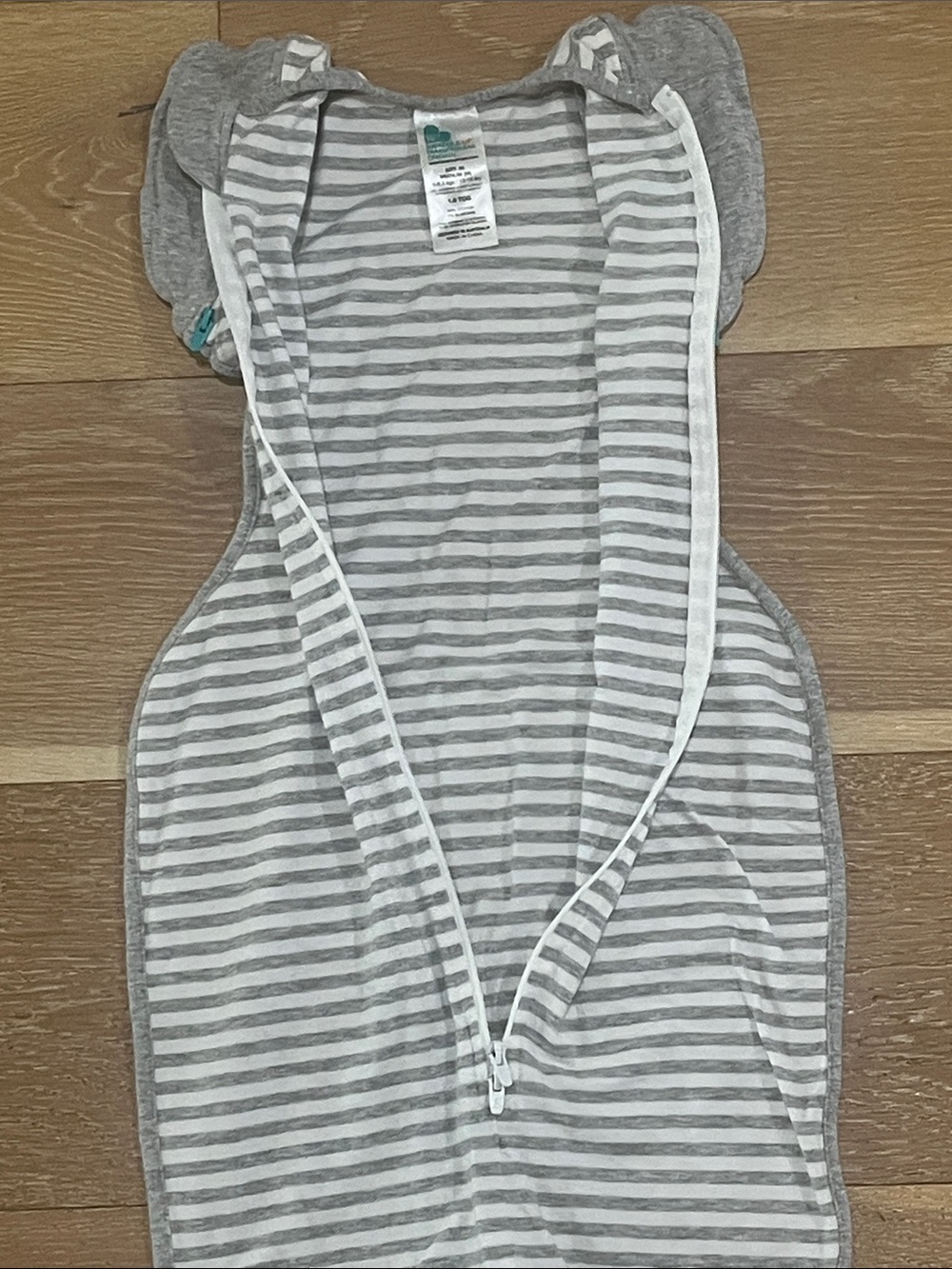 Love to Dream Swaddle Wrap Up Transition Bag - Cotton 1.0 TOG Gray Stripe - M - Picture 4 of 7